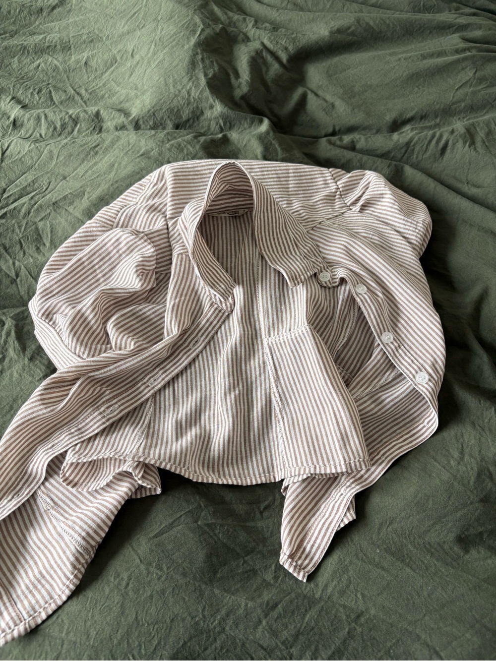 Max Studio Striped Short Sleeve Cropped Button Down Shirt Tan White S